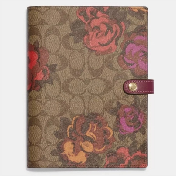 π COACH NOTEBOOK IN SIGNATURE CANVAS WITH JUMBO FLORAL PRINT & WRISTLET π NWT π - Picture 11 of 16